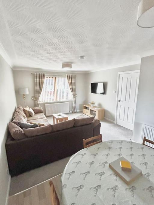Cosy At Camden, Entire Bungalow Evanton ภายนอก รูปภาพ